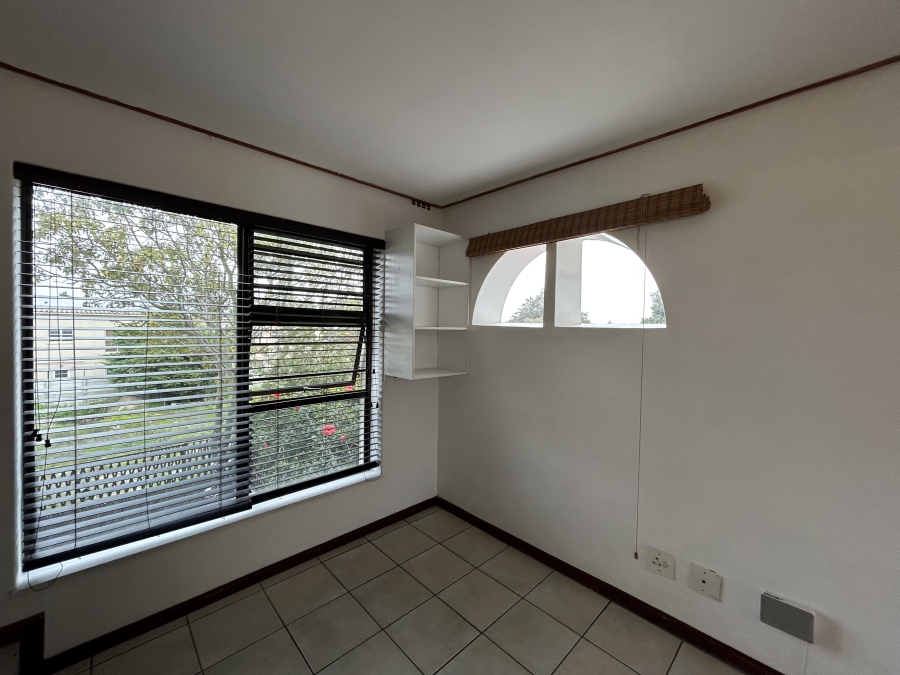 1 Bedroom Property for Sale in Table View Western Cape